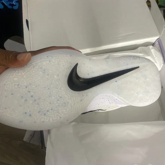 Unrelease Ja 2 Ja breaker new in box Sz 10Men 11.5 Women - Picture 2 of 2